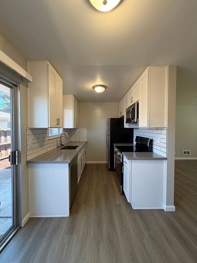 2BR/2BA Other on Warren Ave · San Leandro photo 2