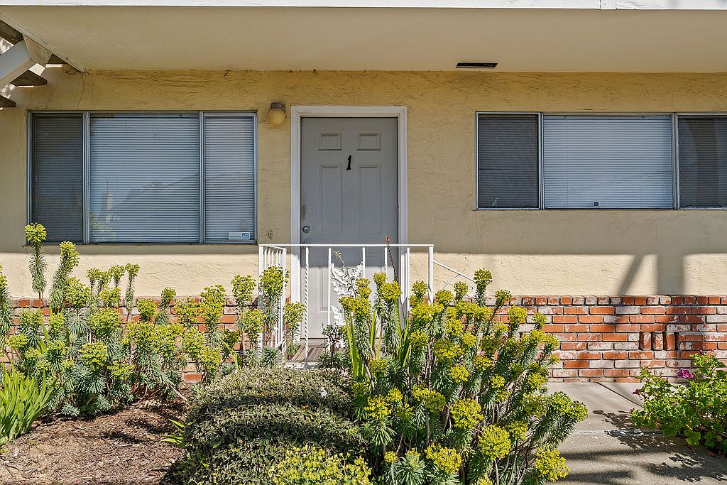 3601 Lincoln Ave photo 2