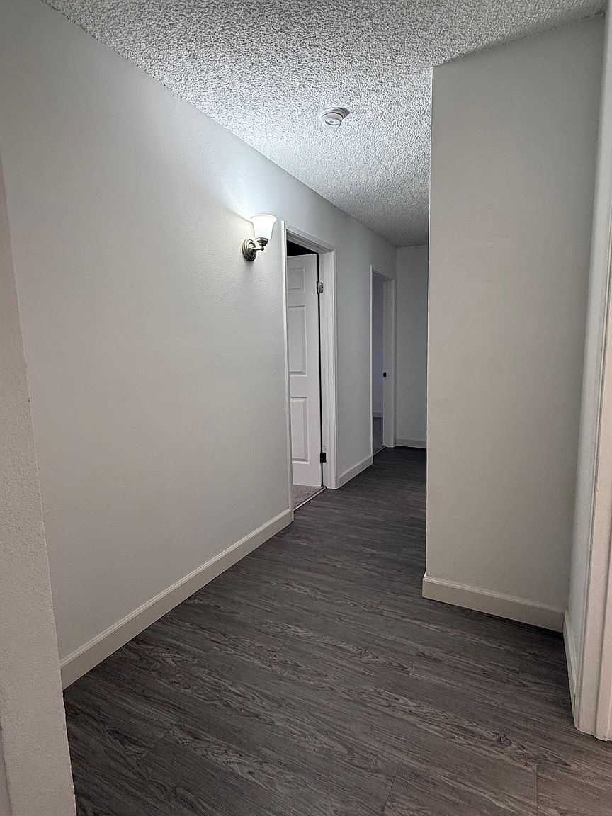 9078 Gramercy Dr photo 3