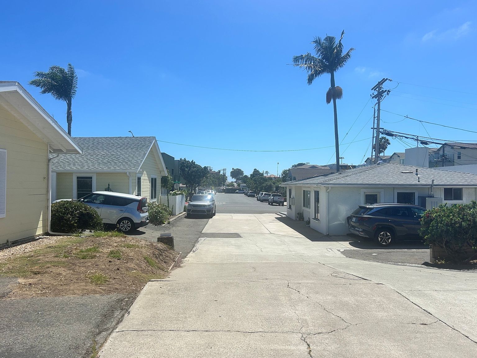 2750 Roosevelt St photo 4