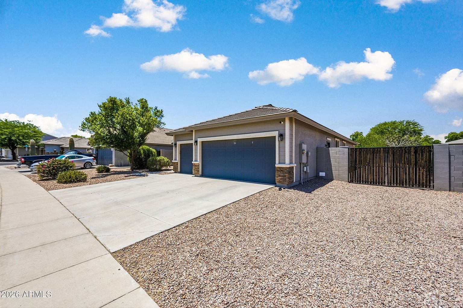 34634 N Appaloosa Way photo 3