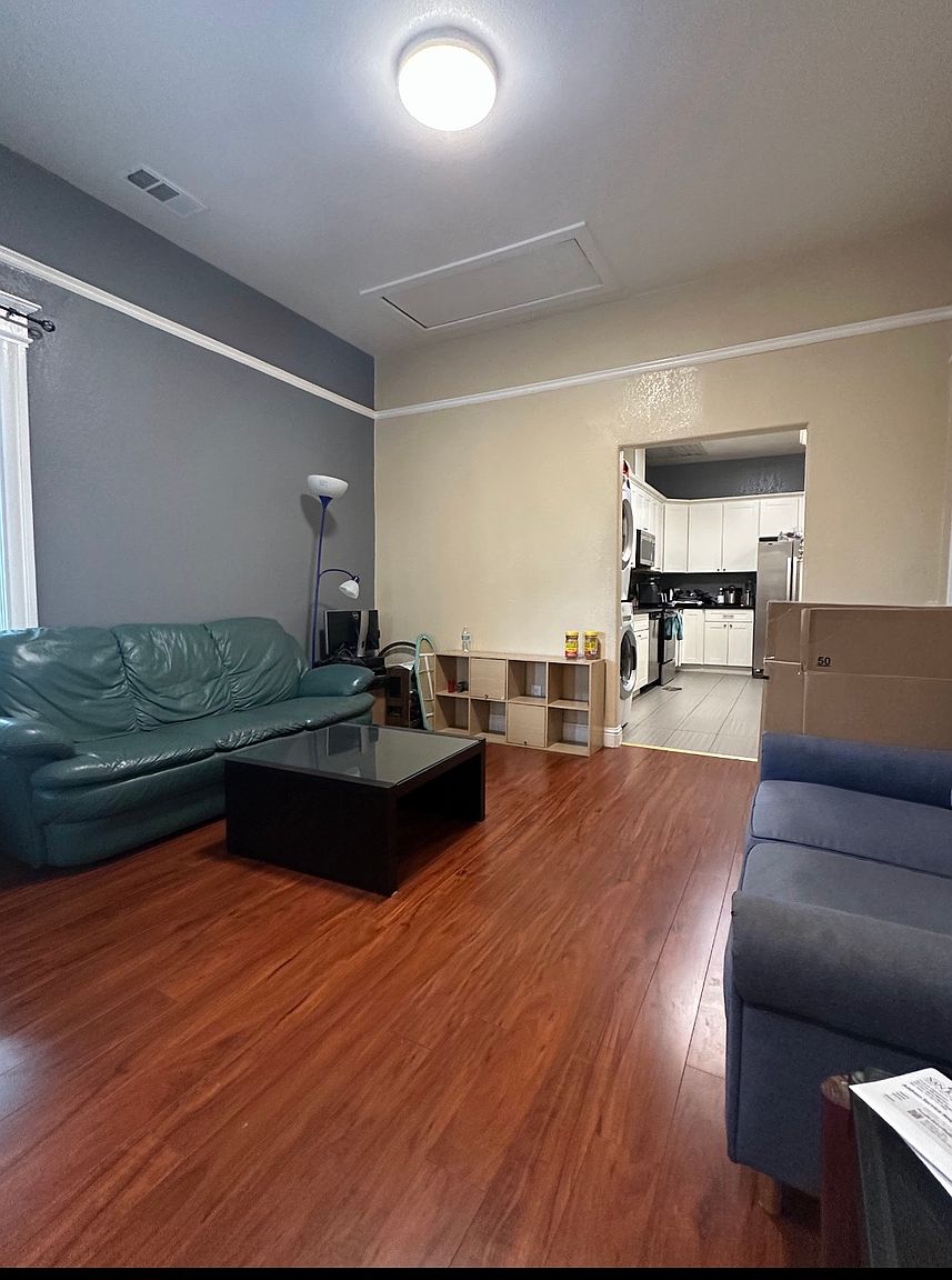 145 George St photo 3