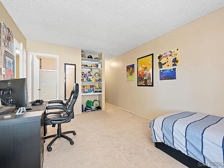 4300 Playmor La Jolla photo 5