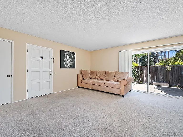 4300 Playmor La Jolla photo 4
