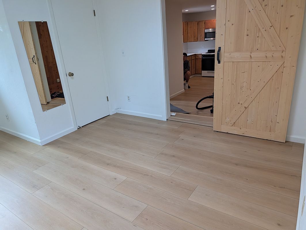 1130 Vermont Way photo 4