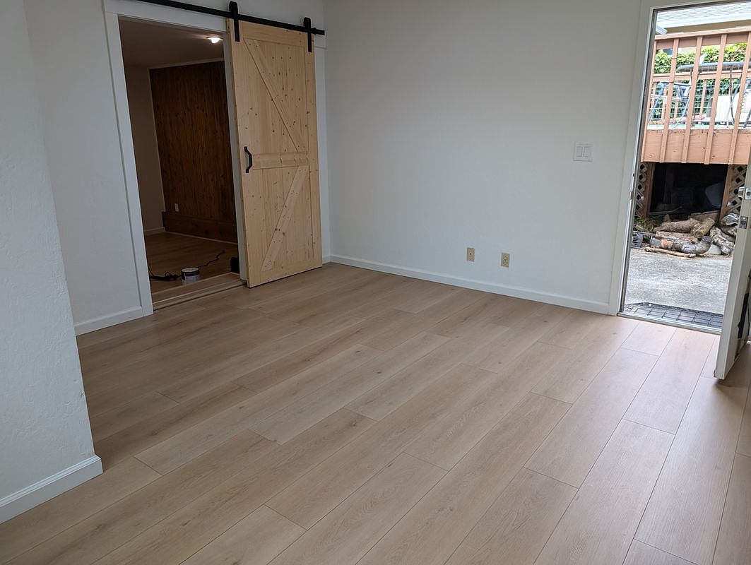 1130 Vermont Way photo 5