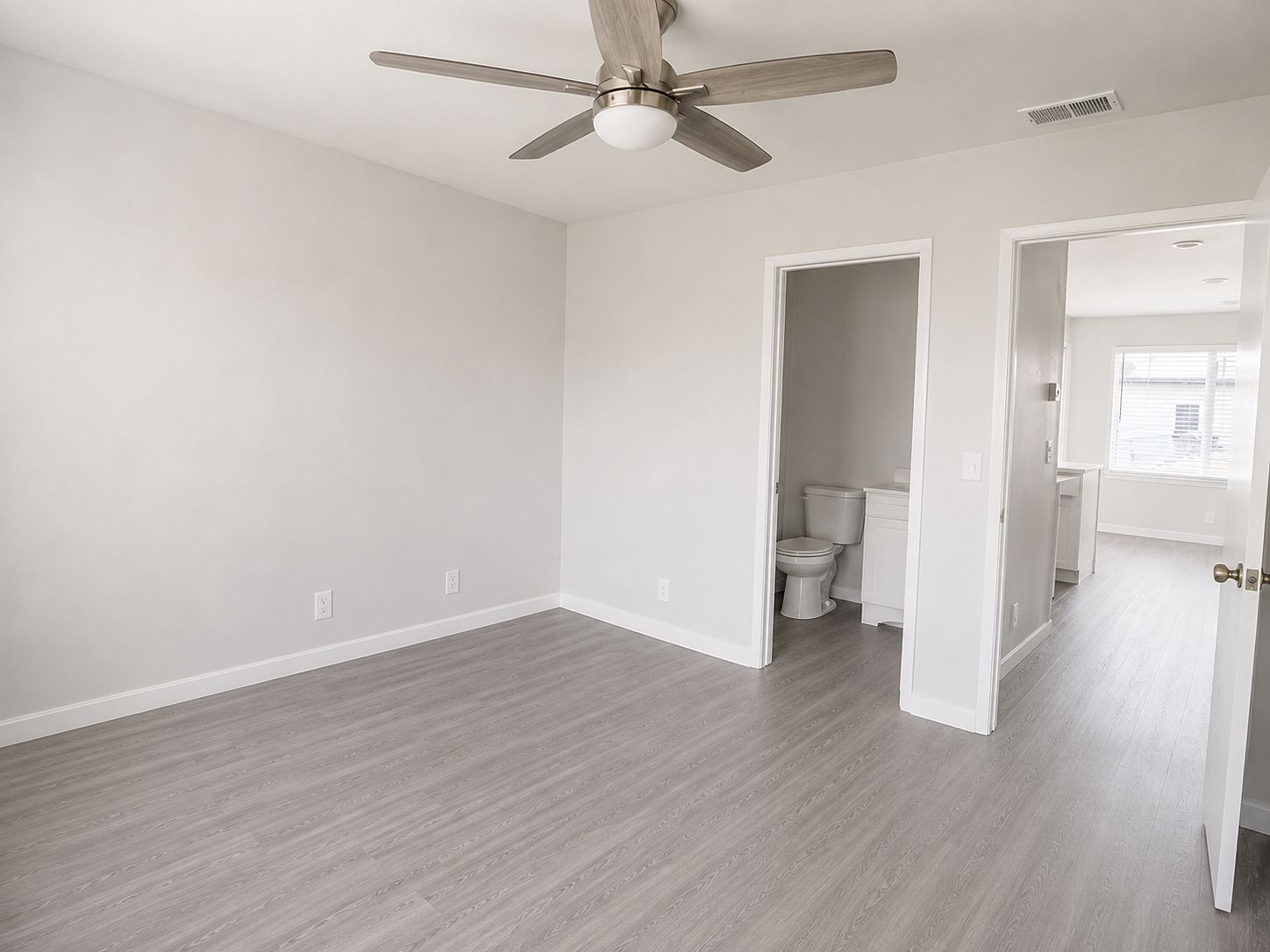 4774 33rd St photo 4