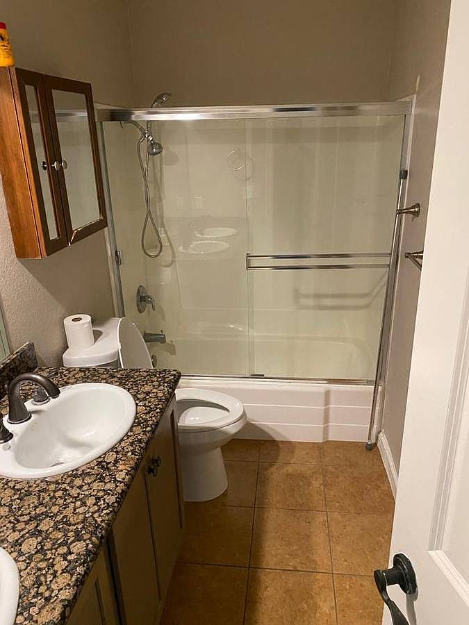 1413 N Broadway photo 2