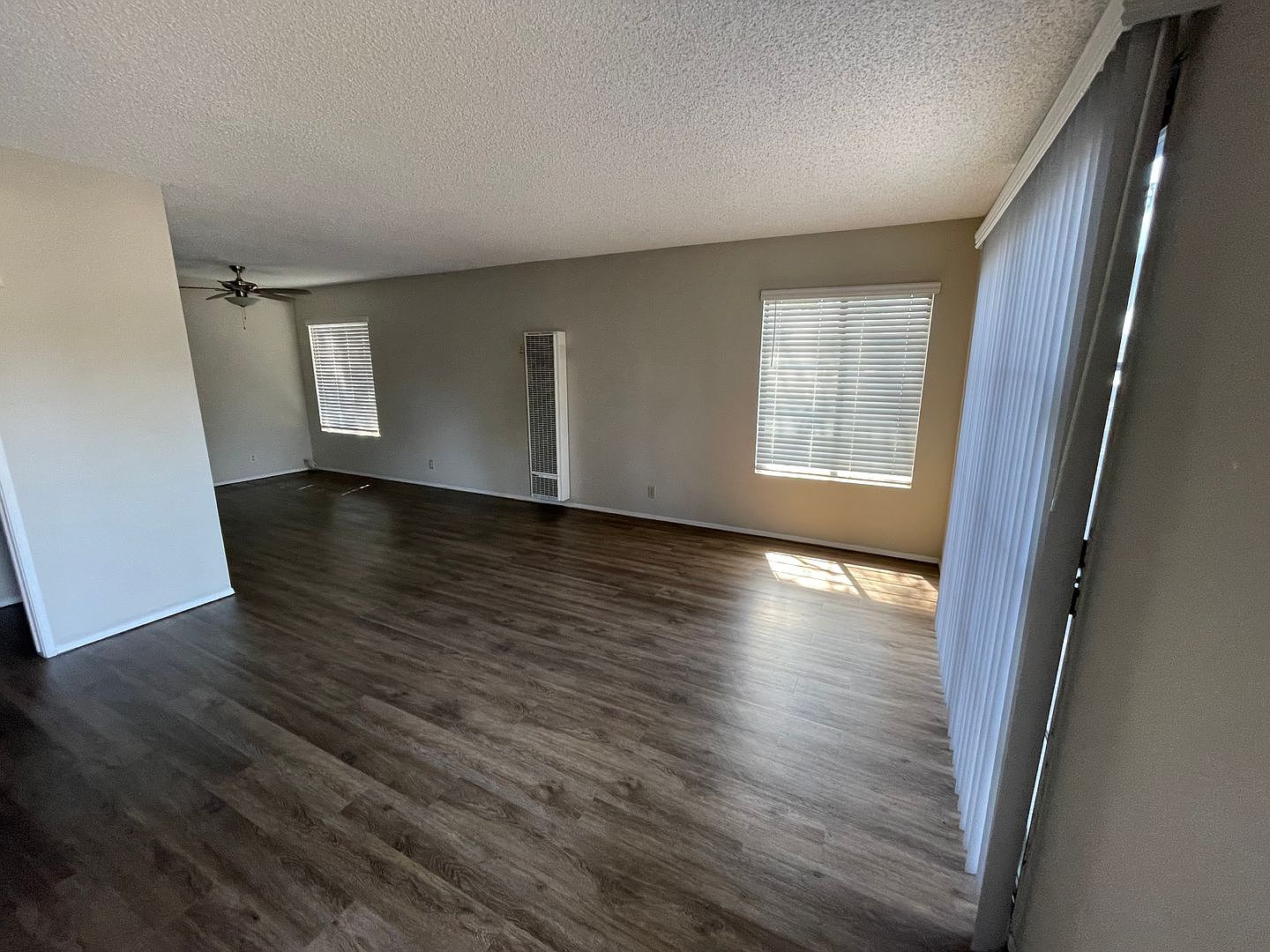 2 beds  2.0 baths photo 2