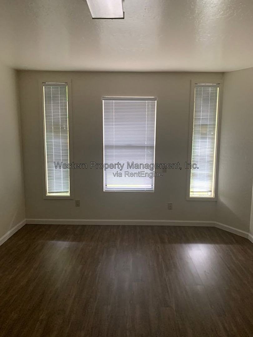 9651 Soquel Dr photo 2