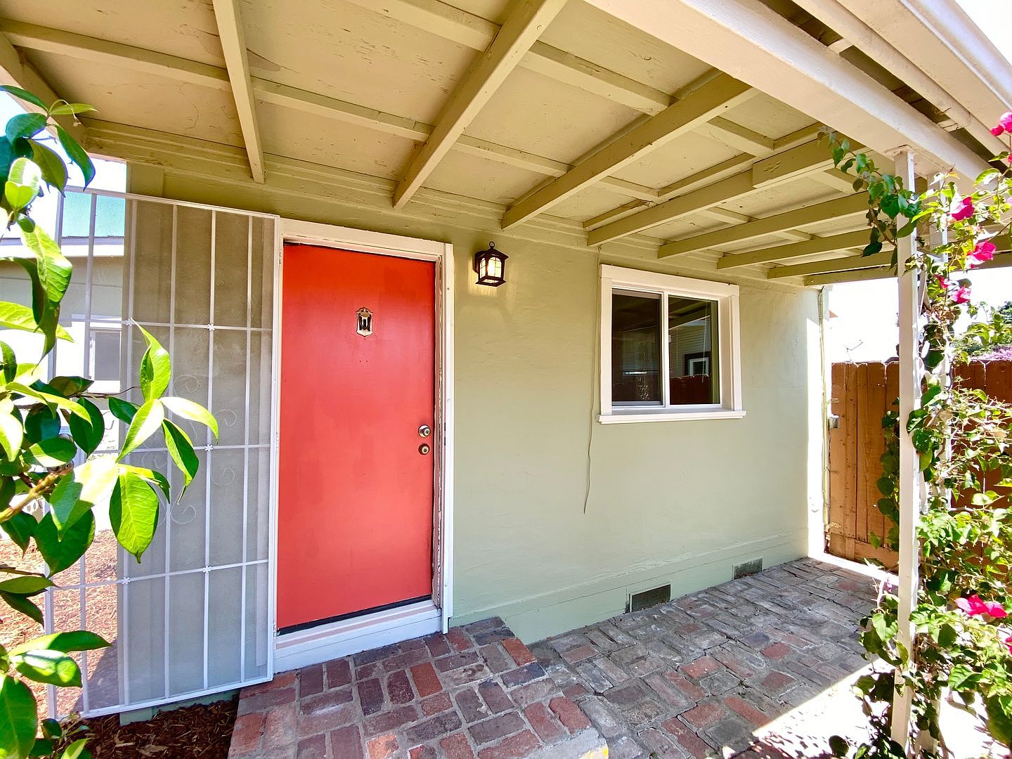 1710 F St photo 3