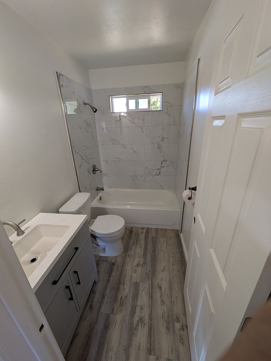 2395 Mather Dr photo 5