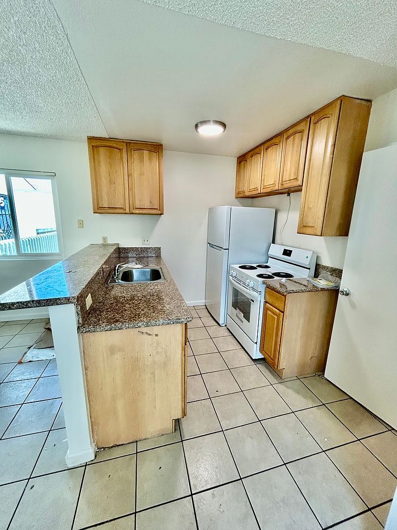 8815 Mira Mesa Blvd photo 3
