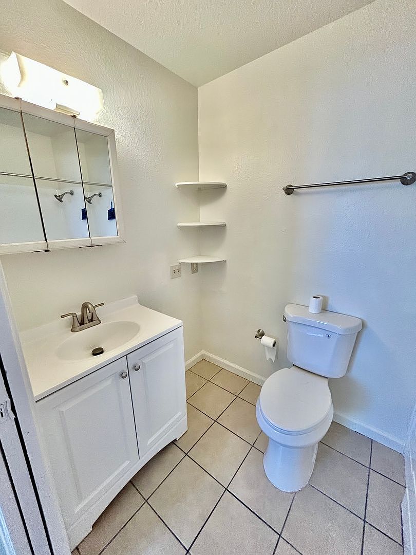 8815 Mira Mesa Blvd photo 5