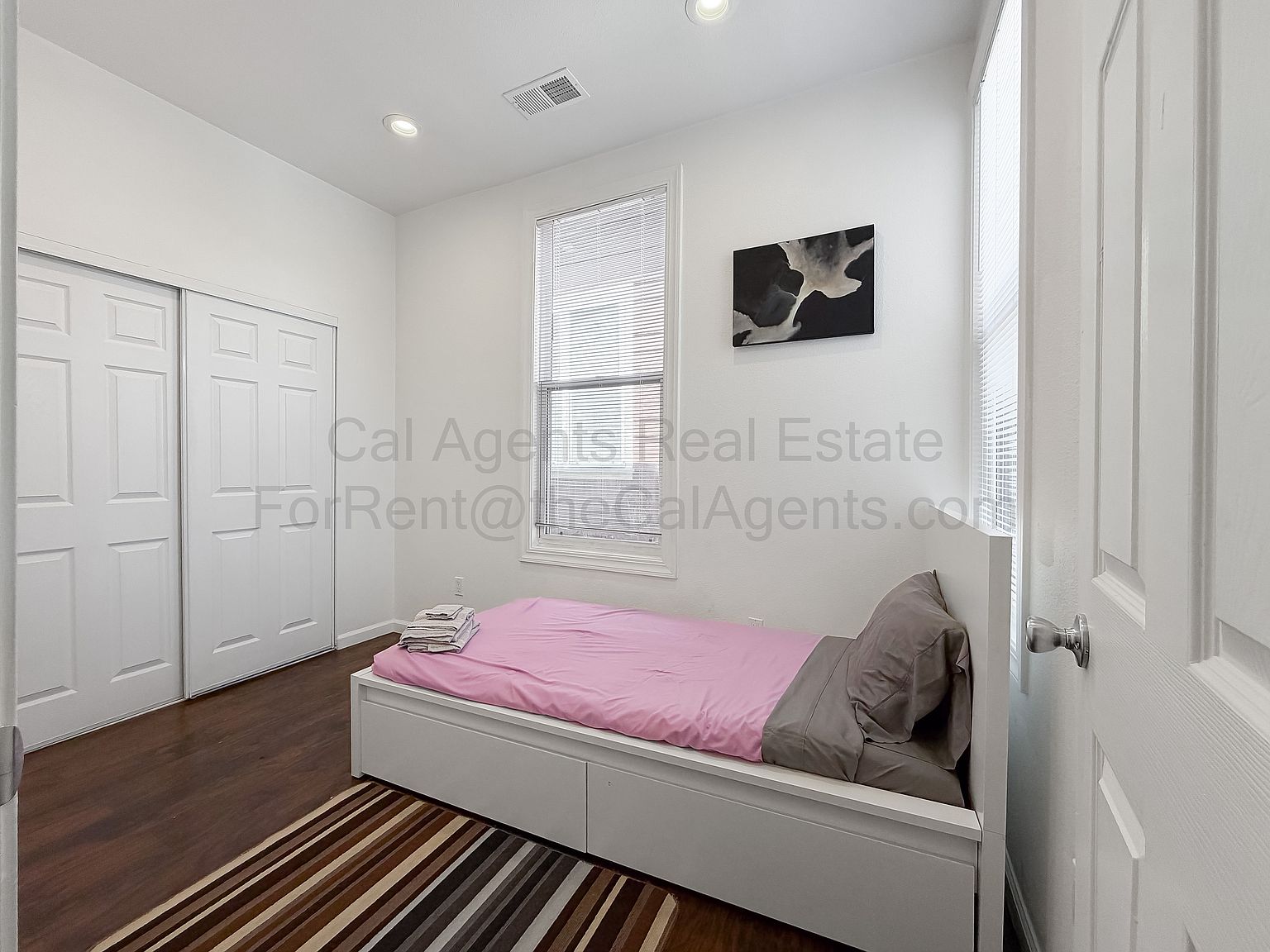 1532 32nd St photo 5