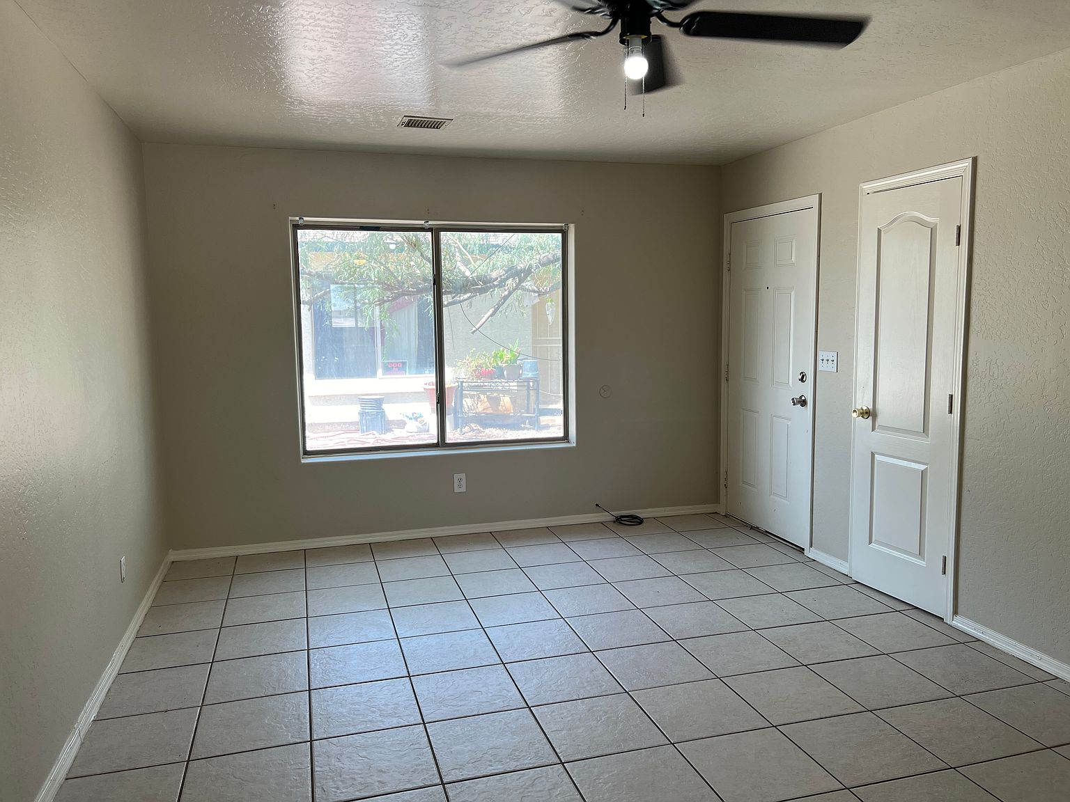 4015 N Estrella Rd photo 5