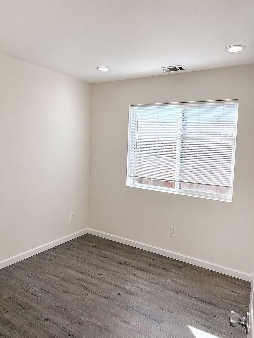 4757 El Rey Ave photo 5