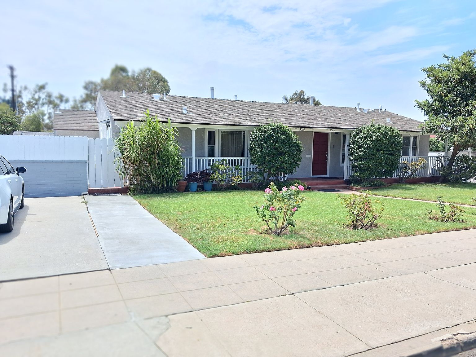 3003 E St photo 2