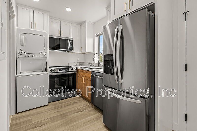 1509 Galveston St photo 4