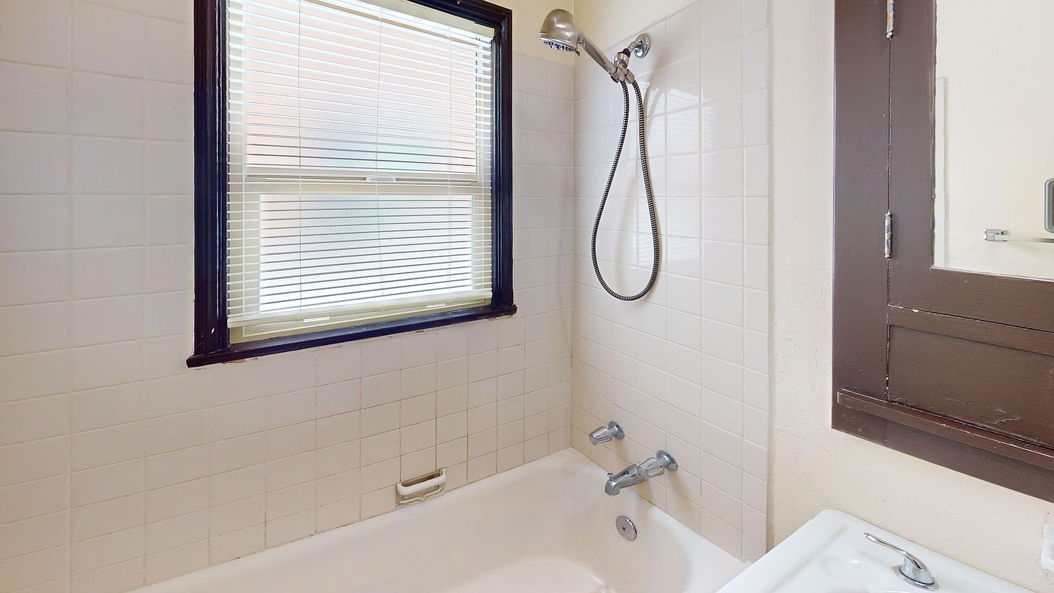 3785 Park Blvd photo 4