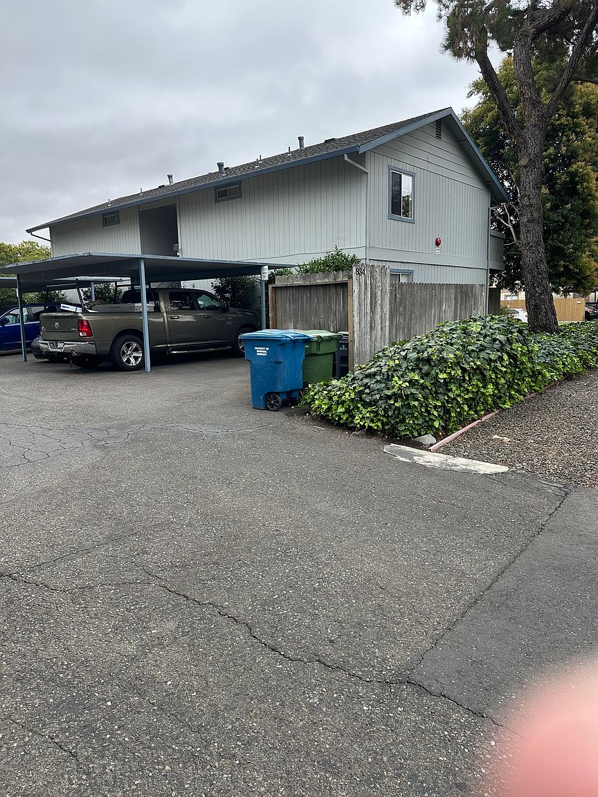 834 Carlita Cir