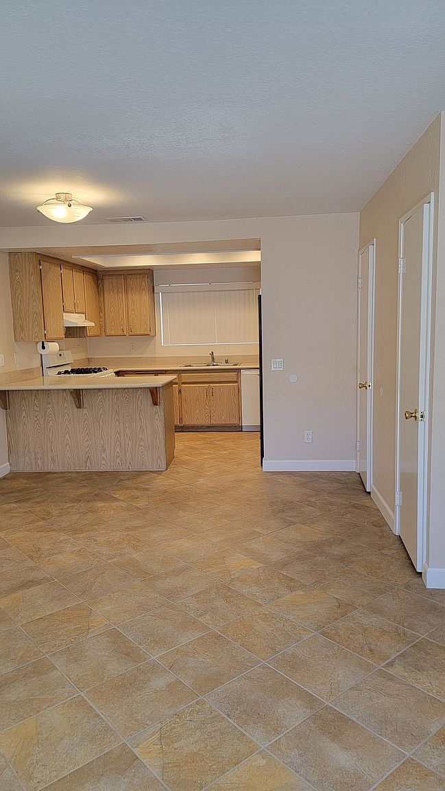 28927 Calle Del Lago photo 3