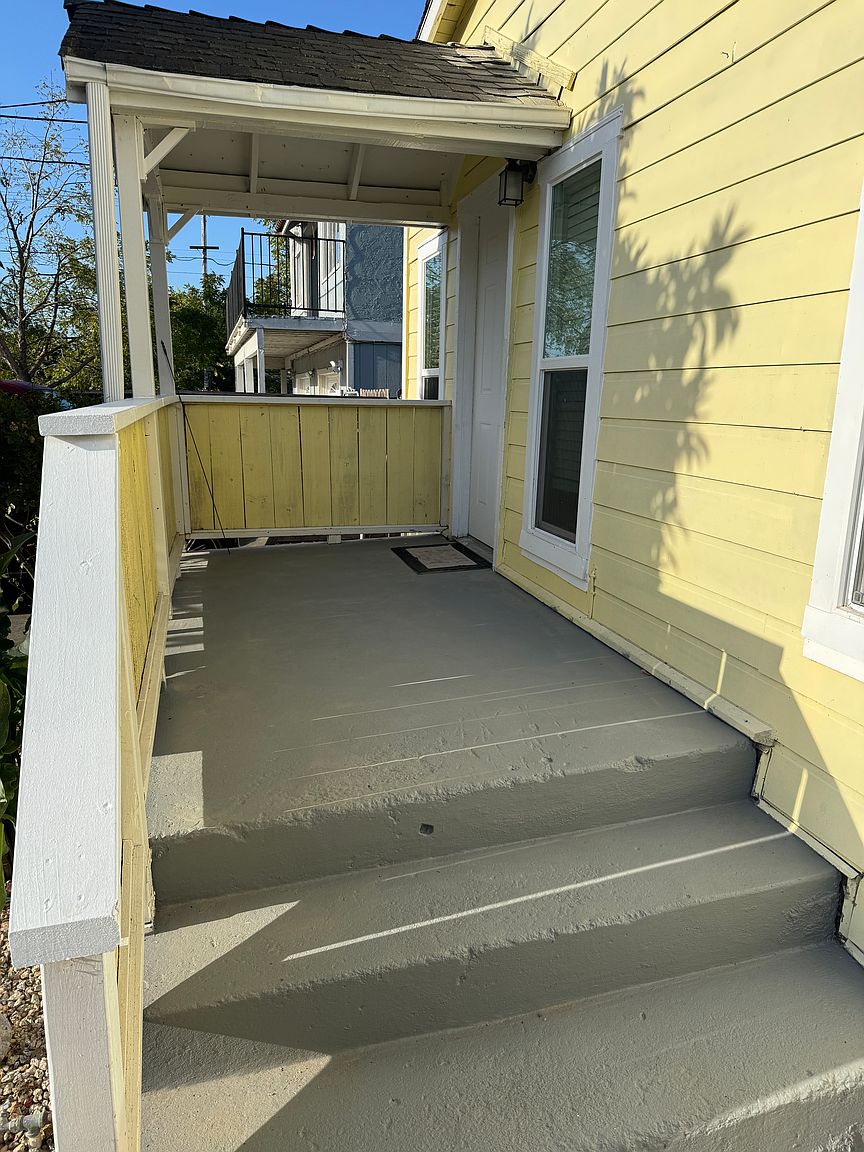213 Starr Ave photo 3