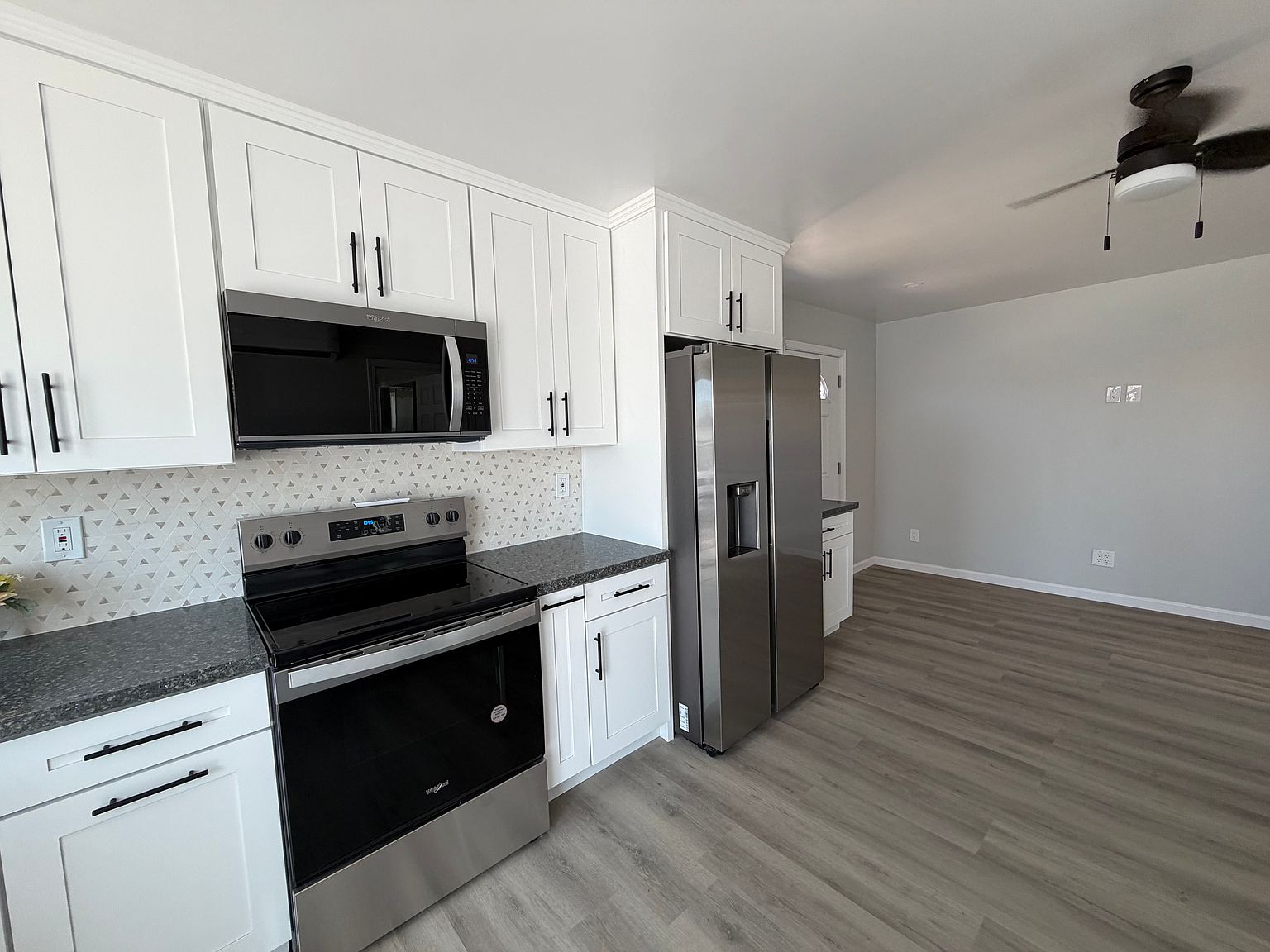 4802 Tacayme Dr photo 5