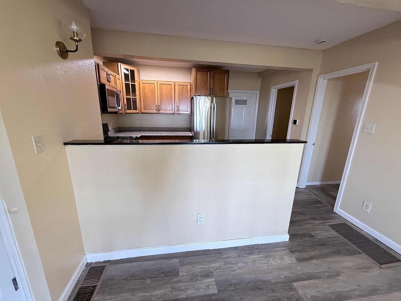 7887 Sunkist Dr photo 5