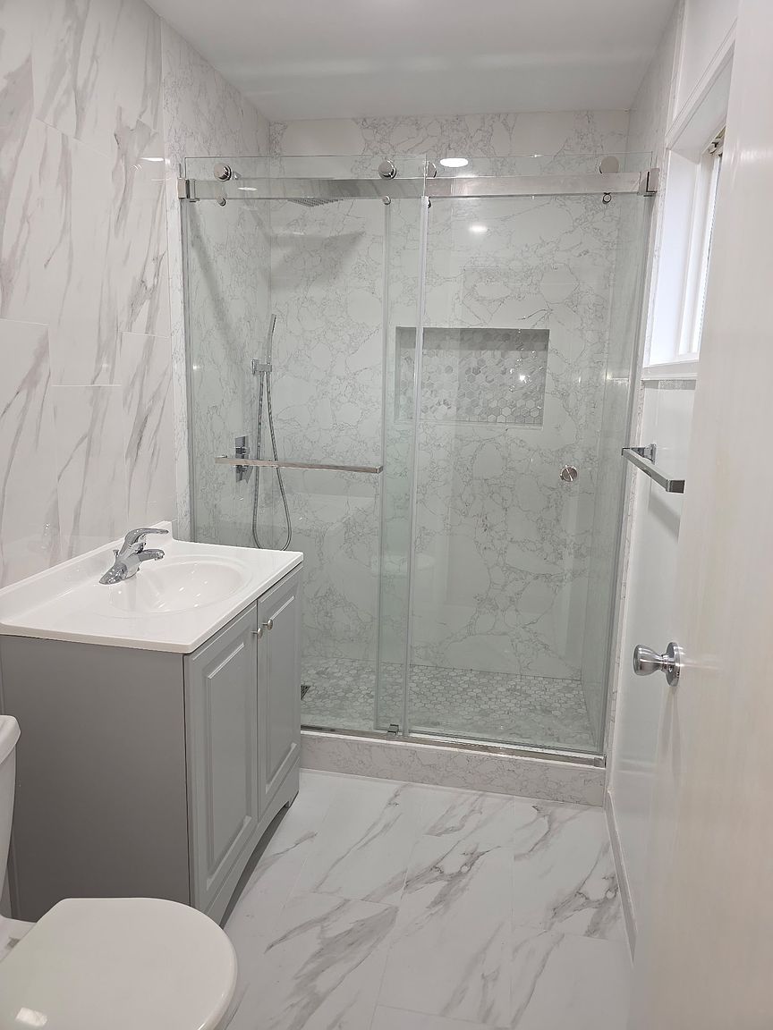 710 Washington Ave photo 3
