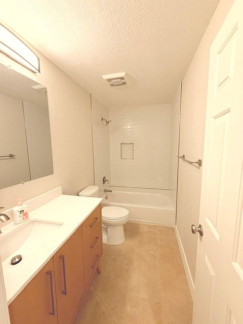 Condos on Parkview Green Cir · San Jose photo 5