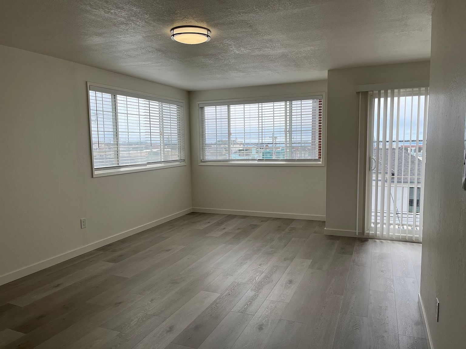 1790 27th Ave photo 3