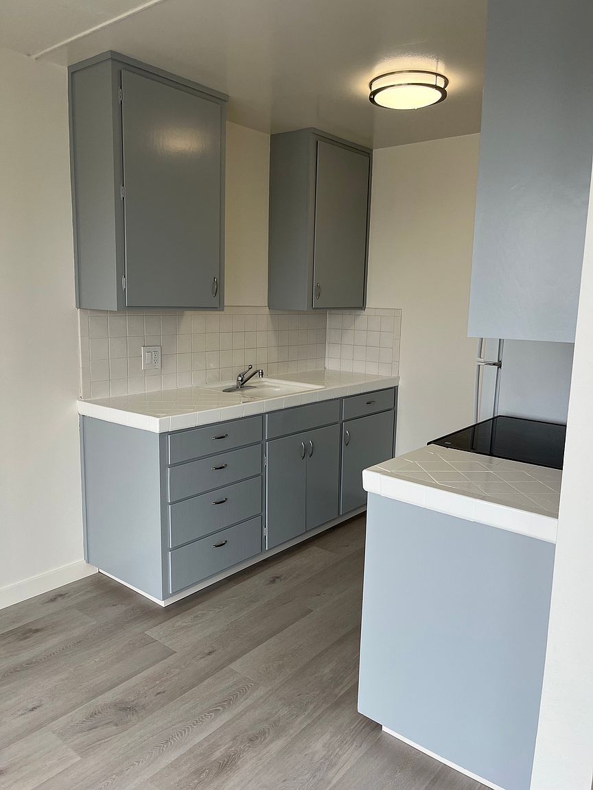 1790 27th Ave photo 5