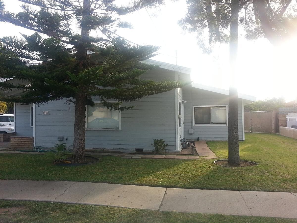 5011 63rd St photo 3