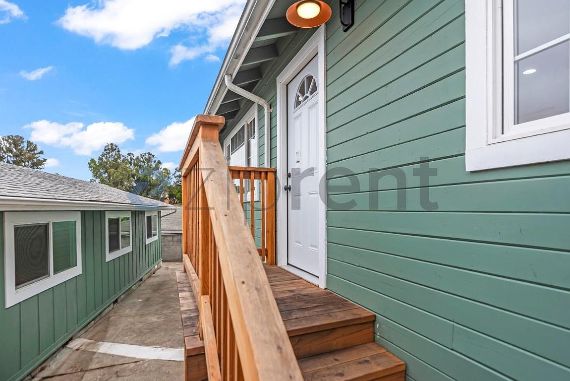 3581 Galindo St photo 3