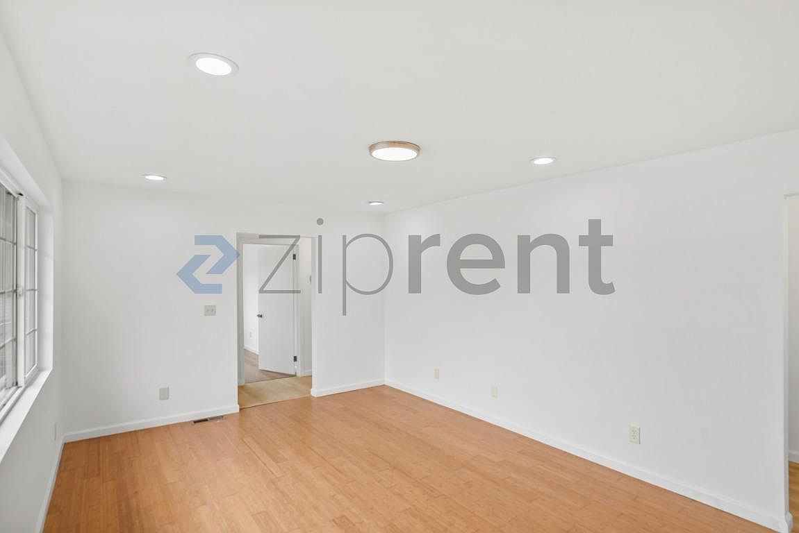 3581 Galindo St photo 5