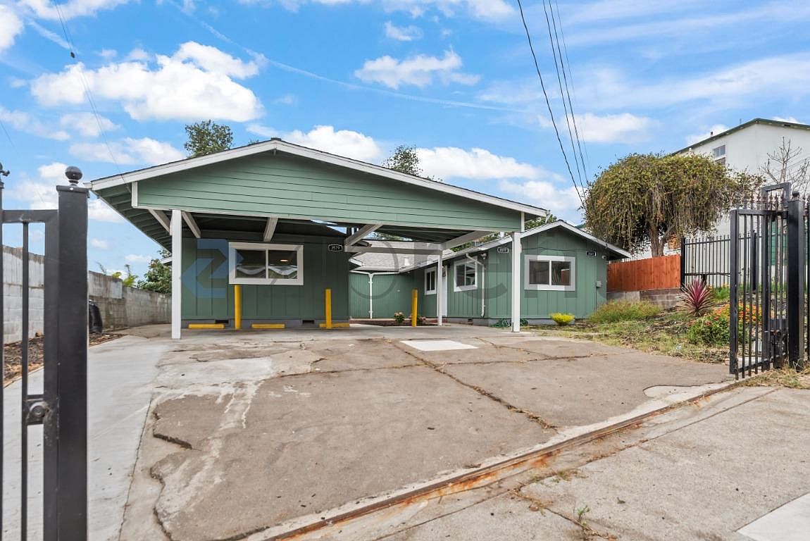 3581 Galindo St