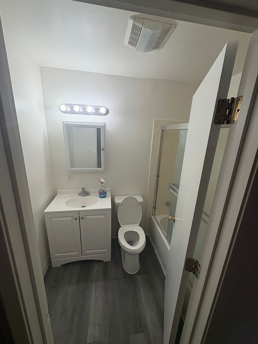 1BR/1BA Apartment on 162nd Ave · San Leandro photo 3