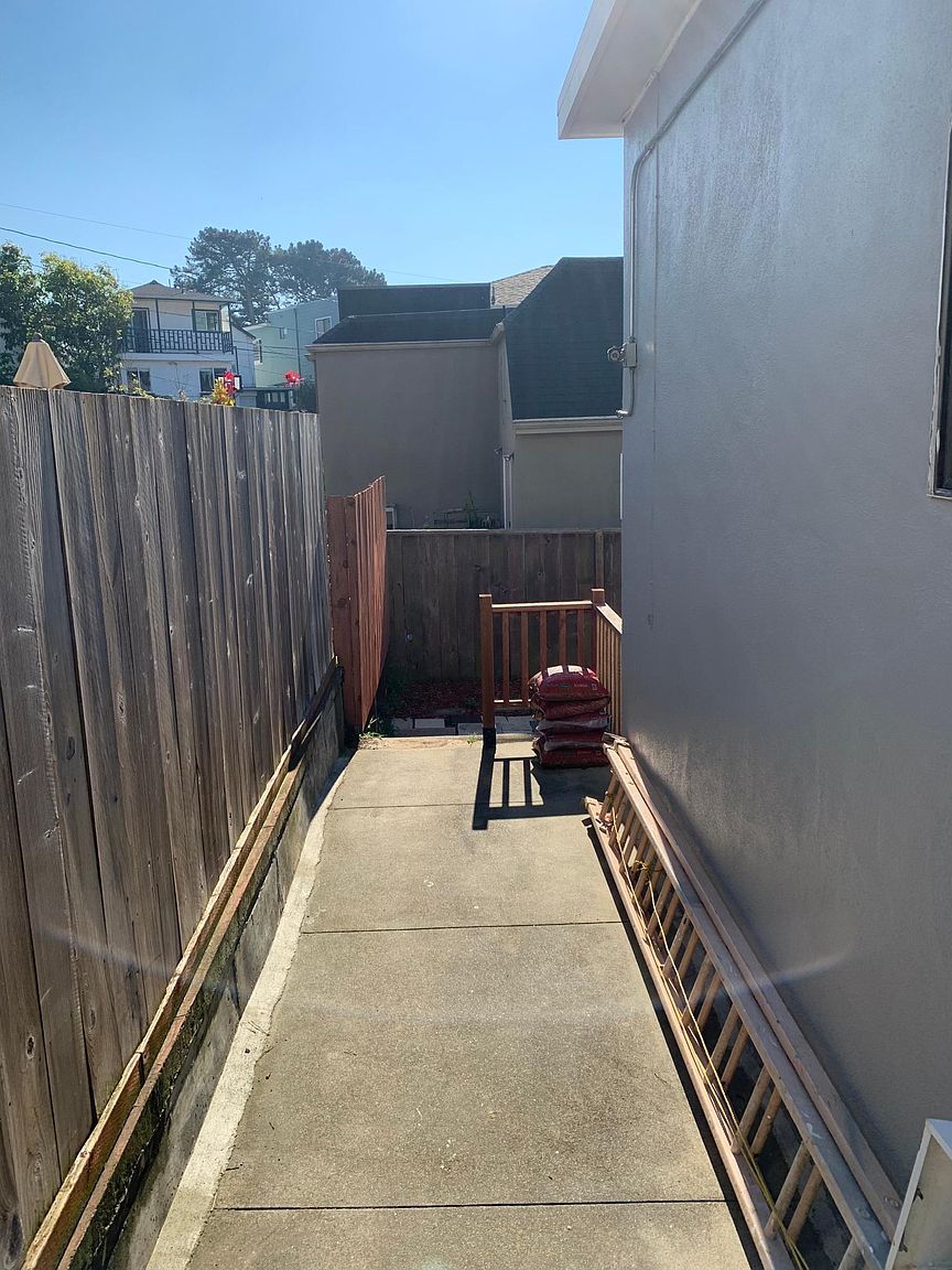 41 Wilshire Ave photo 2