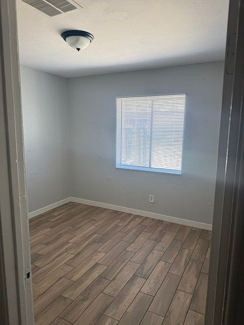 2758 E Wier Ave photo 5