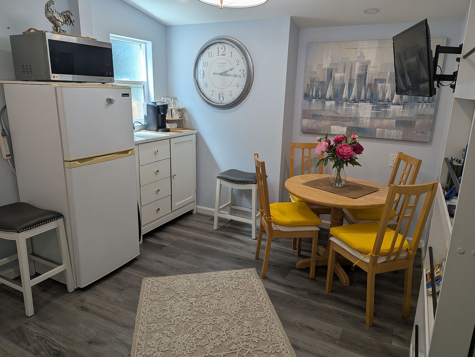 550 Union Ave photo 3