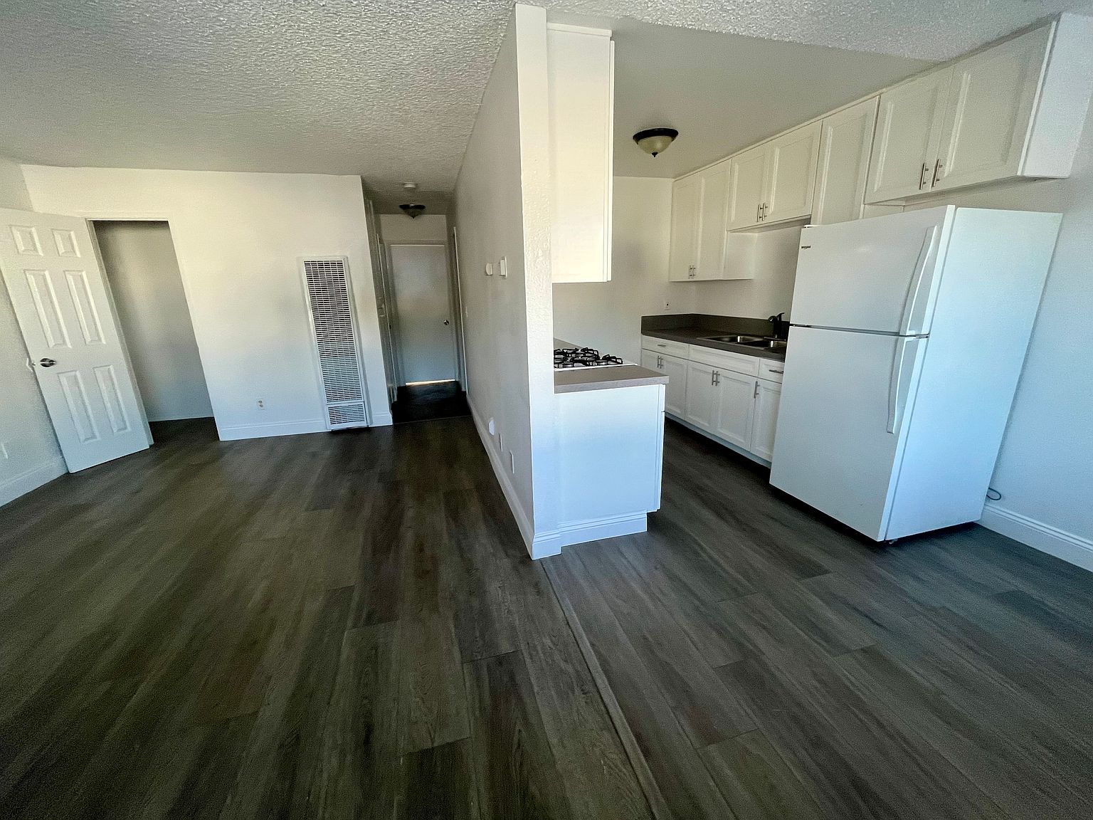 1606 Canyon Rd photo 3