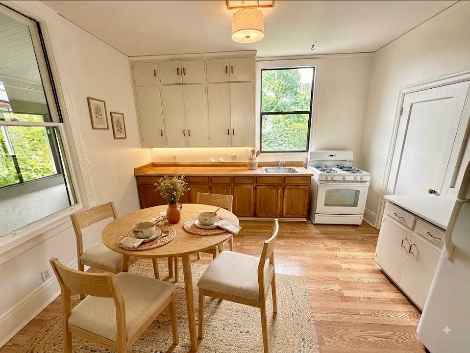 821 D St photo 5