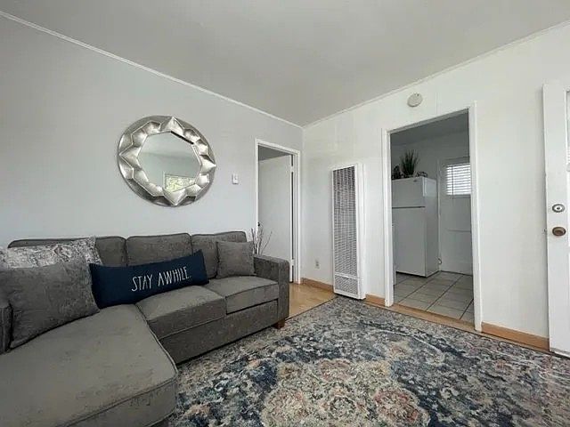 1609 Monroe Ave photo 4