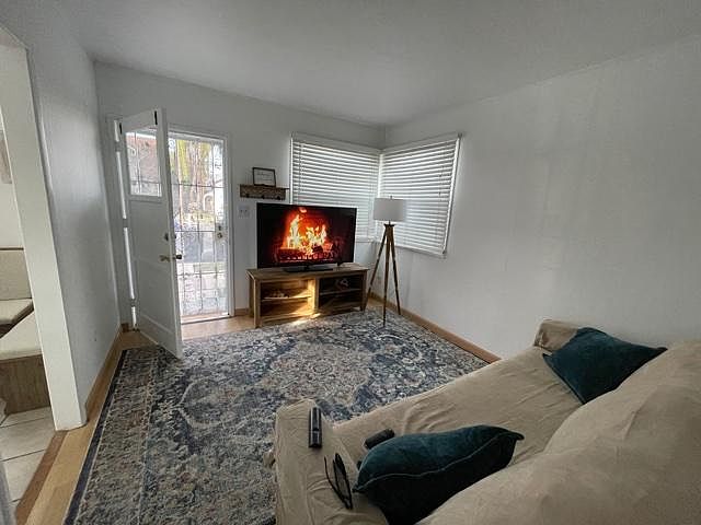 1609 Monroe Ave photo 2