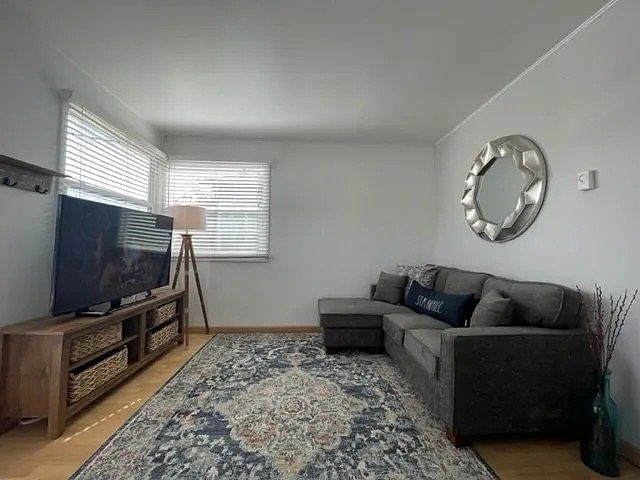 1609 Monroe Ave photo 3