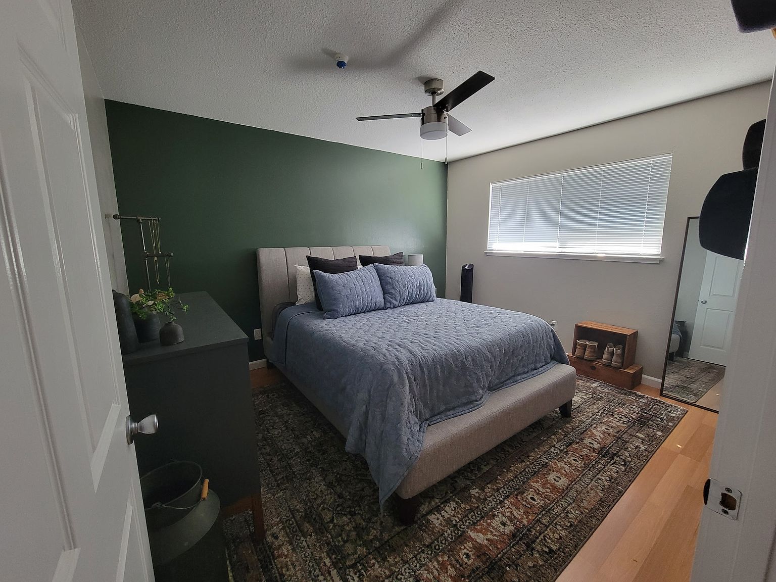 2BR/1BA Single Family House on Vallejo St · Petaluma photo 3