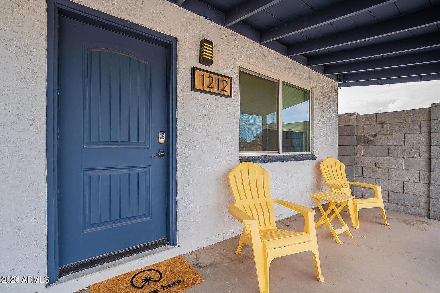 1026 E Tempe Dr photo 2