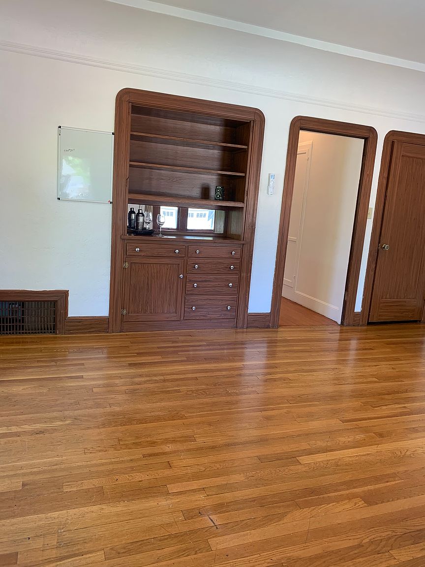 1507 Estudillo St photo 2