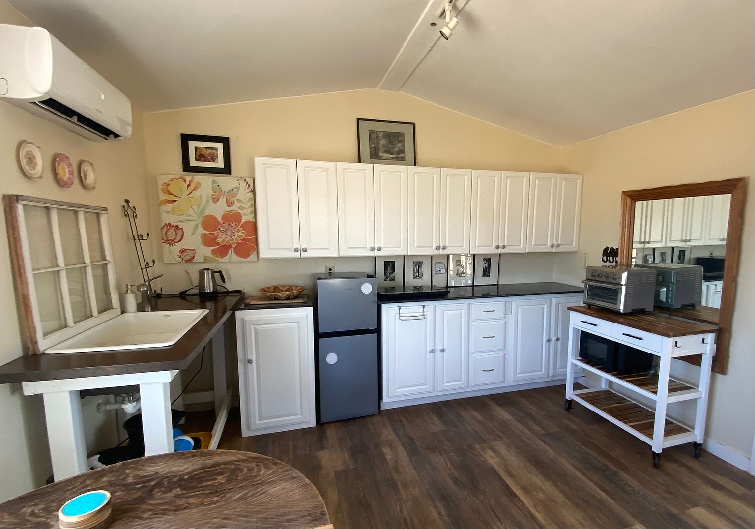14015 Murphy Ave photo 4